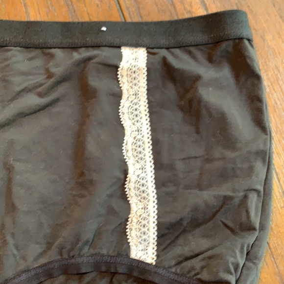 Cacique Intimates & Sleepwear Cacique Extra Soft Lace Trim Full